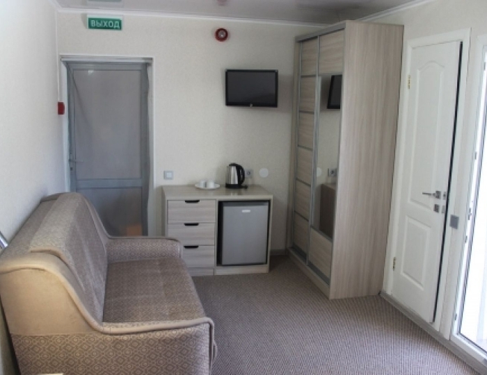 Комфорт плюс с балконом - Курортный комплекс «Азовский» Песочное