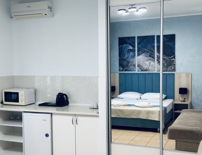 Семейные апартаменты - 2-комн. номер в коттедже - Курортный комплекс «Азовский» Песочное