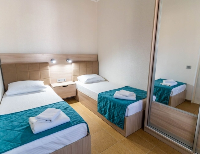 Стандарт 2-комнатный с верандой - Курортный комплекс «Азовский» Песочное