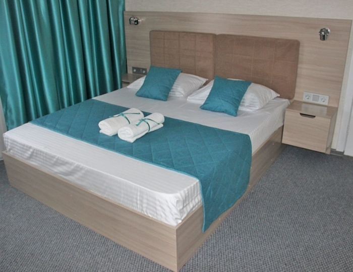 Комфорт 2-комнатный с верандой - Курортный комплекс «Азовский» Песочное